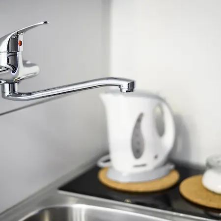 Magnetic Nowogrodzka B Daire