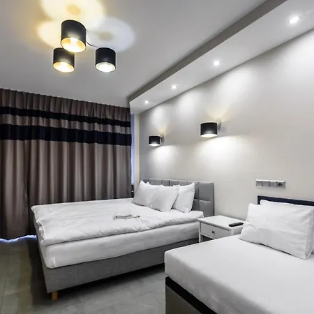 Magnetic Nowogrodzka B Varşova