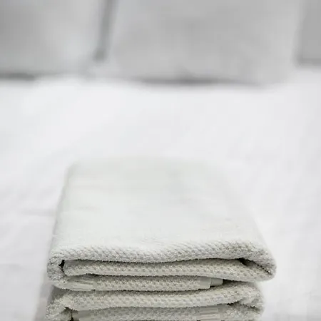 Magnetic Nowogrodzka B 아파트