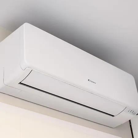 Magnetic Nowogrodzka B * Varşova