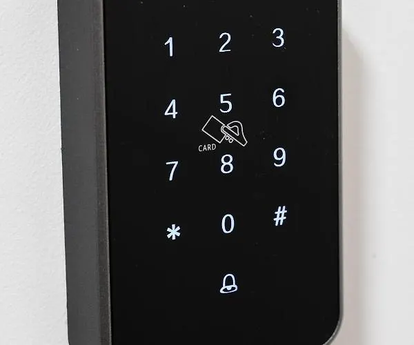 Magnetic Nowogrodzka B Warszawa